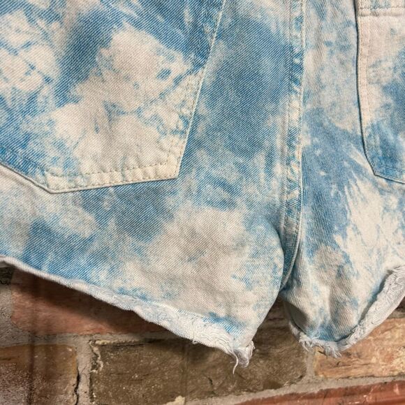 5 for $25🔥Acid Washed Baby Blu Tie Dye Cut Off Shorts Small - Picture 3 of 5